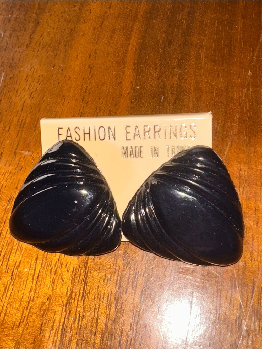 Vtg  70s/80s New on Card Black Plastic Triangular Sculpted Swirl Post Earrings